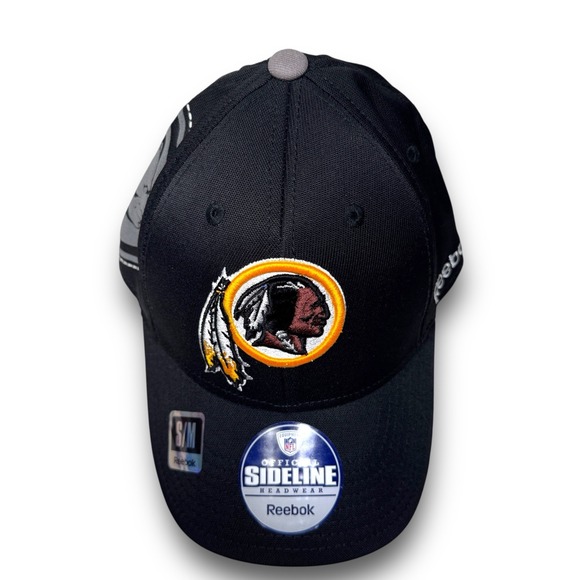 Reebok Washington Redskins NFL Fitted Hat S/M NWT Sideline Headwear Blackout